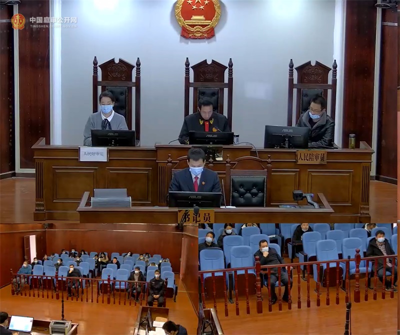 观摩庭审.jpg 观摩庭审.jpg